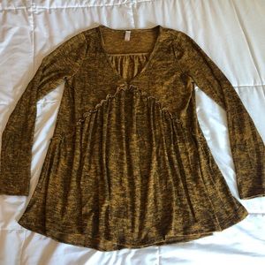 NWOT Boutique Mustard Yellow Black Tunic Sweater